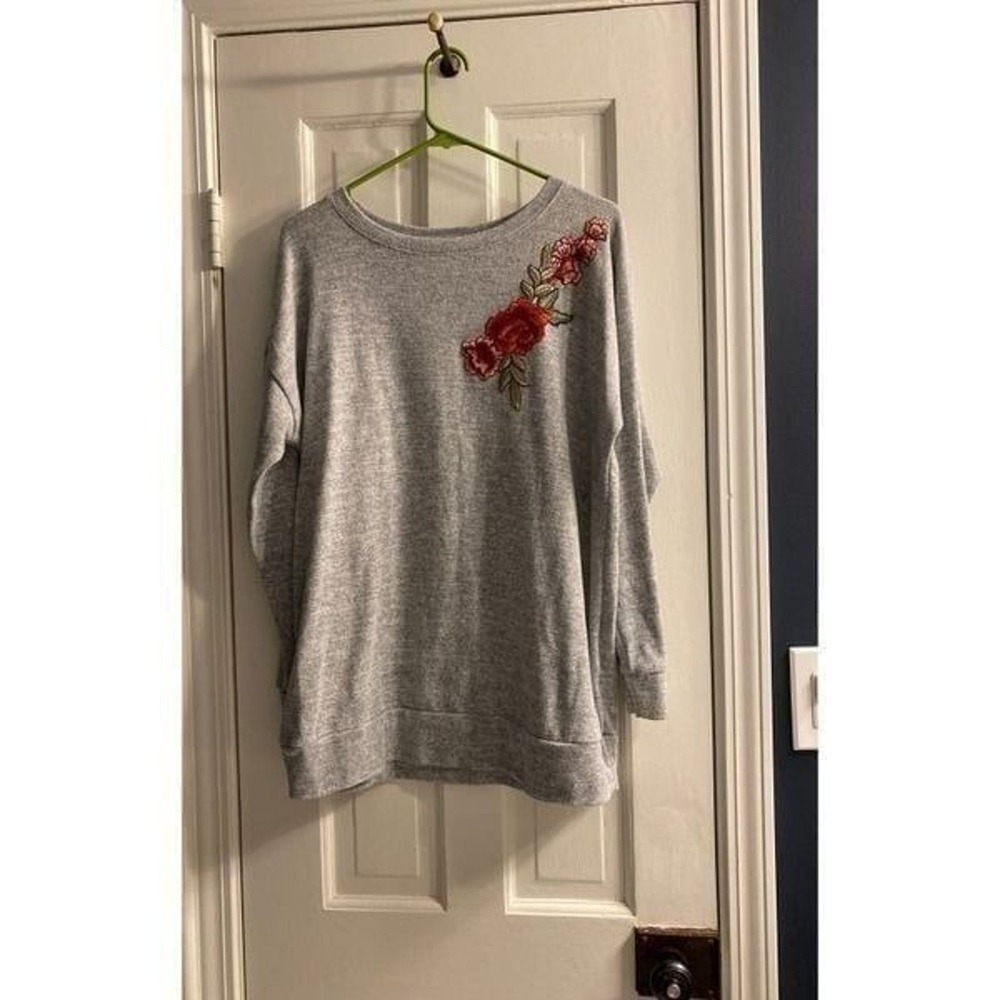 Lane Bryant 14/16 grey flower sweatshirt